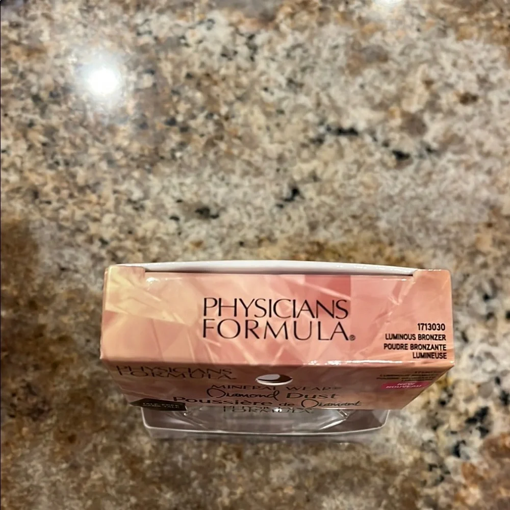 NWT Physicians Formula Diamond Dust Bronzer shade luminous bronzer